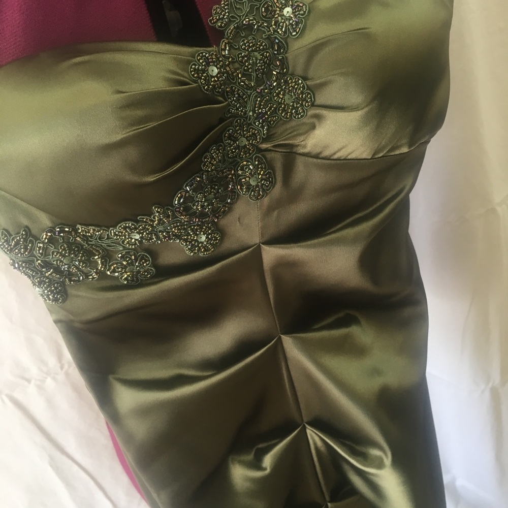 Prom Dress - Picture 2 of 3